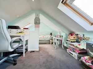 Photo 21- click for photo gallery